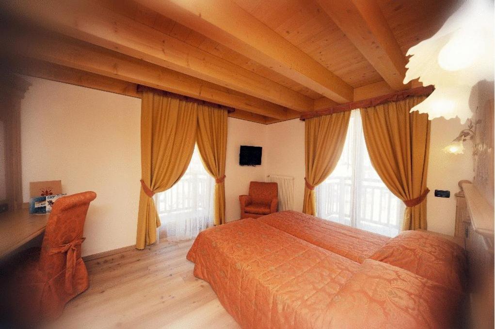 Residence Garni Il Giglio Commezzadura Phòng bức ảnh