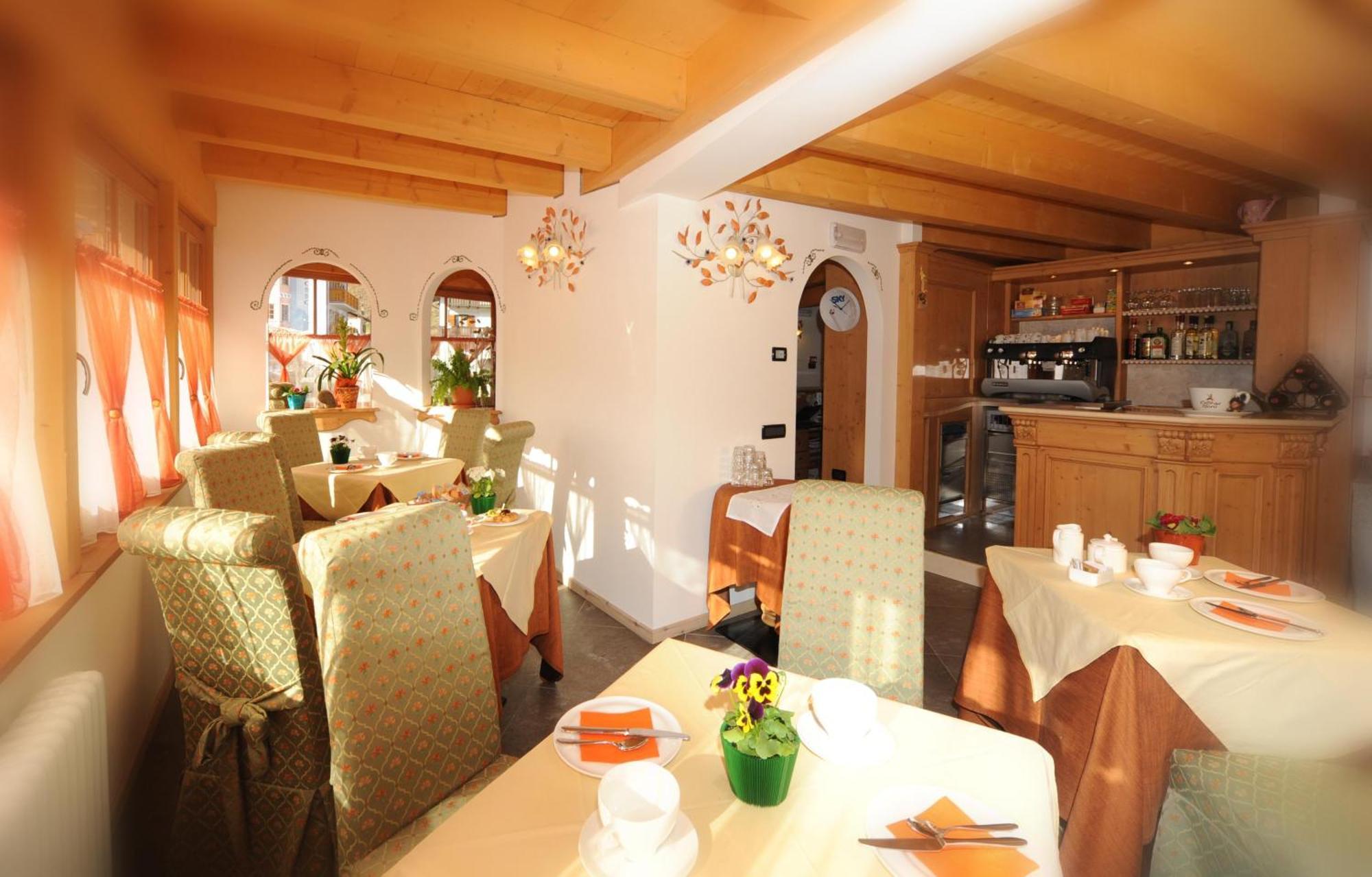 Residence Garni Il Giglio Commezzadura Ngoại thất bức ảnh